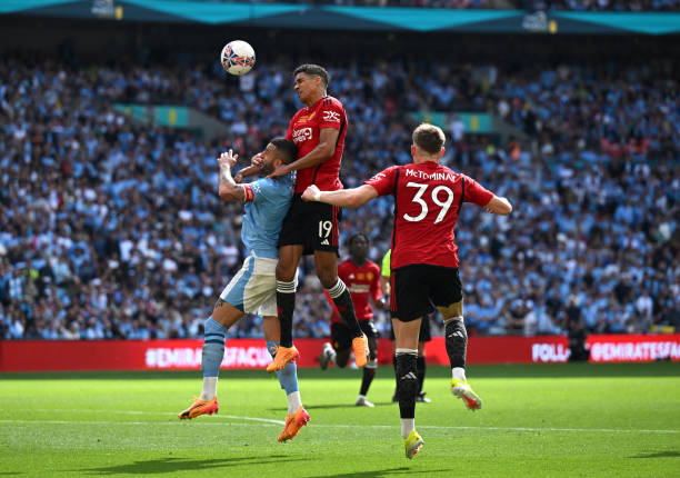 足球最令人 足球最令人